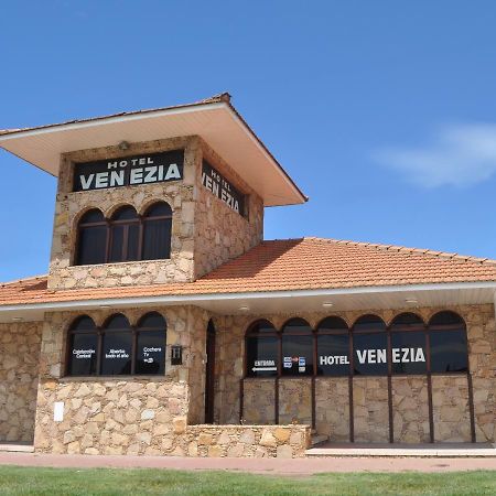 Hotel Venezia Некочеа Экстерьер фото